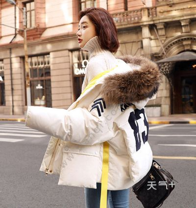 北京天气穿什么衣服合适（现在北京天气穿什么衣服合适）